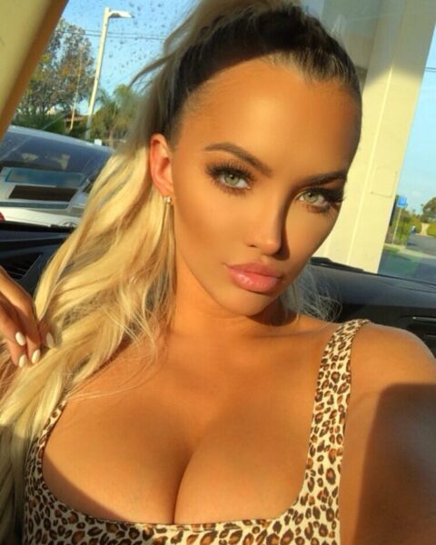 Lindsey Pelas Net Worth 2021, Bio, Education, Career